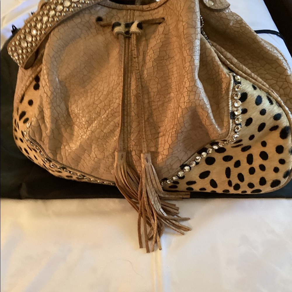 Raviani Bucket Bag